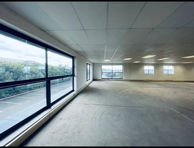 612M² OFFICE TO LET IN VORNA VALLEY